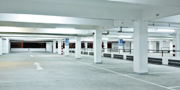Comprar / Vender Apartamentos y Lofts en Torrelles de Llobregat · con Garaje / Parking