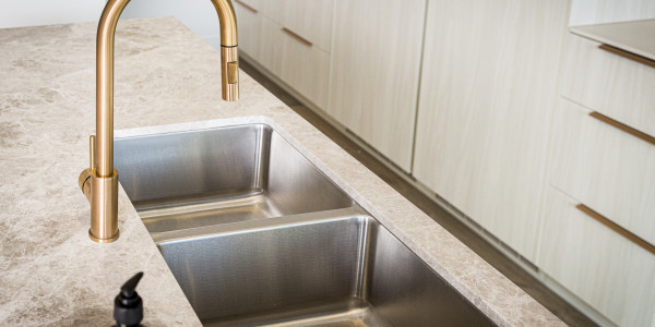 Comprar / Vender Casas Unifamiliares y Chalets en Sant Iscle de Vallalta · con Cocinas de Diseño
