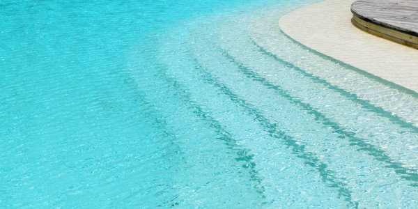 Comprar / Vender Pisos y Plantas Bajas en Pineda de Mar · con Piscina